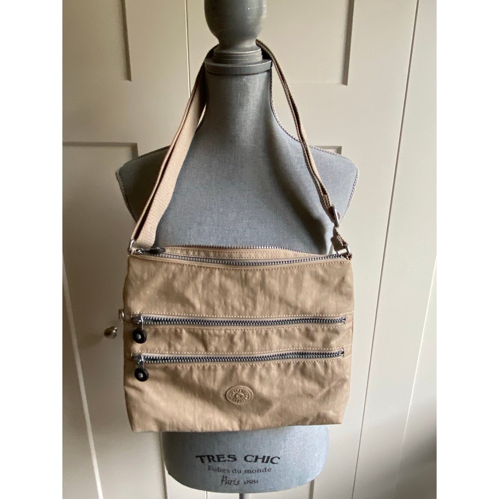 Kipling Purse Bag Tan Adjustable Outerwear 10" x 12.5" x 2" s13